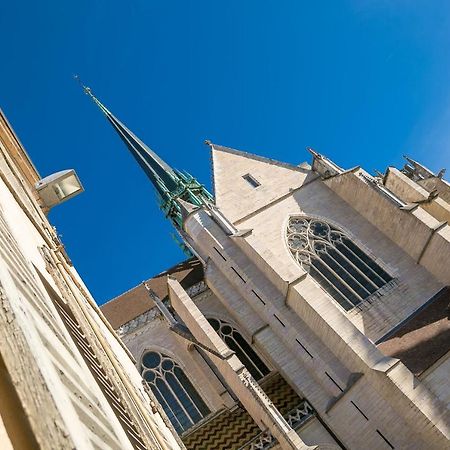 Apartament Le Saint B Au Pied De La Cathedrale Saint Benigne Dijon Zewnętrze zdjęcie